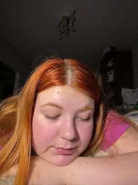 Snapshot of Dreamy_Desire chatting on 03.21.25 Dreamy Desire online show from 03.21.25