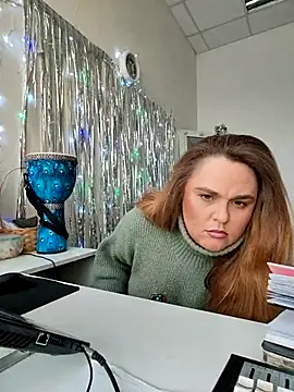 Juicy PeachLux online show from 01.14.26