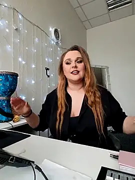 Snapshot of Juicy_PeachLux chatting on 02.21.26 Juicy PeachLux online show from 02.21.26