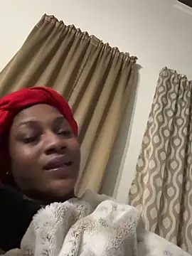 Snapshot of Dymmmm chatting on 03.10.25 Dymmmm online show from 03.10.25