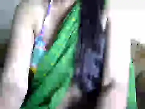 Snapshot of priya_patel chatting on 03.11.25 priya patel online show from 03.11.25