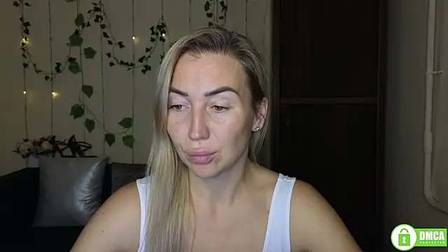 Kiss julli88I online show from 11.12.25