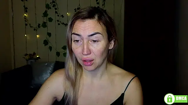 Kiss julli88I online show from 01.06.26