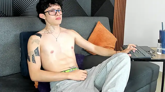 troy rouge online show from 03.14.25