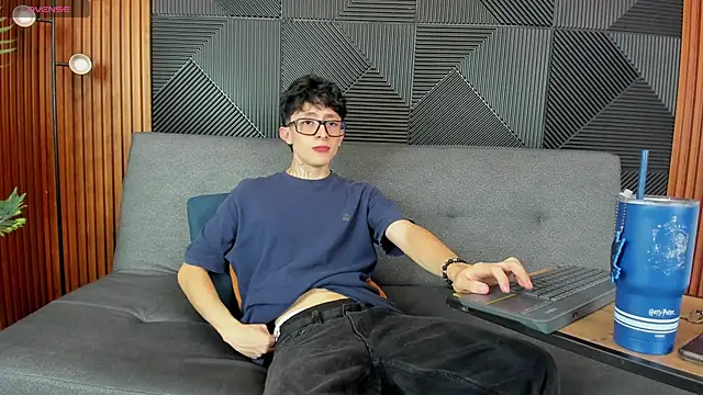 troy rouge online show from 03.19.25