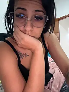 Snapshot of jheicylli chatting on 05.29.26 jheicylli online show from 05.29.26