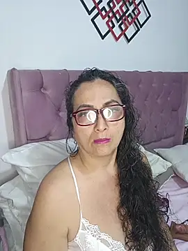 AlessandraLeroy online show from 02.21.26