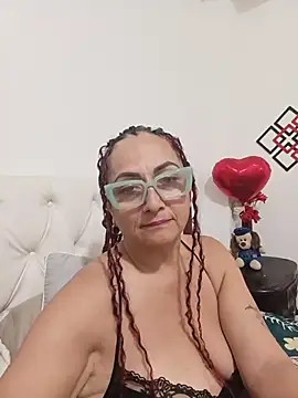 Snapshot of AlessandraLeroy chatting on 06.28.26 AlessandraLeroy online show from 06.28.26