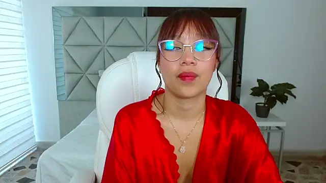 Snapshot of sharon_rosse__ chatting on 03.11.25 sharon rosse   online show from 03.11.25