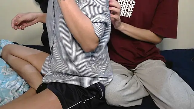 NaughtyThrouple007 online show from 11.16.25