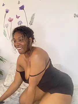 Nahomy gree online show from 12.20.25