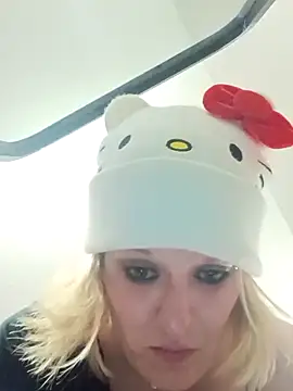 KITTYBOOBOOFUXX online show from 02.15.26