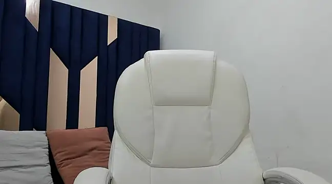 Oriana69  online show from 03.11.25