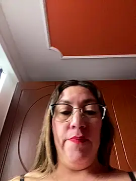 Luna-nevada online show from 10.28.25