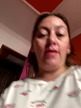 Luna-nevada online show from 11.14.25