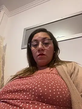 Snapshot of Luna-nevada chatting on 05.06.26 Luna-nevada online show from 05.06.26
