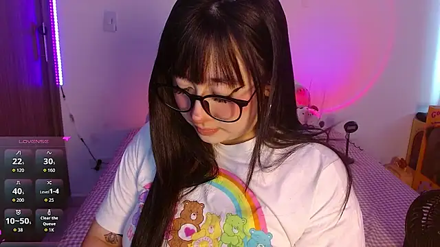 Snapshot of Oliviargf chatting on 02.14.26 Oliviargf online show from 02.14.26