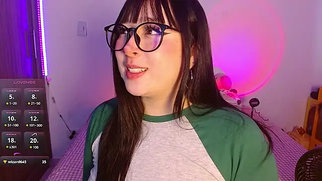 Snapshot of Oliviargf chatting on 02.16.26 Oliviargf online show from 02.16.26