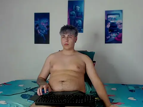 Snapshot of CrissConor chatting on 06.25.26 CrissConor online show from 06.25.26