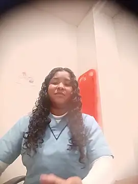 Snapshot of Paula6Colombia chatting on 11.14.25 Paula6Colombia online show from 11.14.25