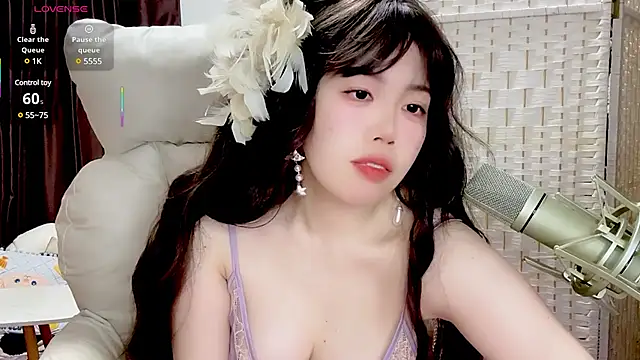 Cocobee online show from 03.14.25