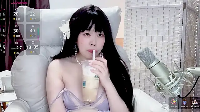 Cocobee online show from 03.14.25