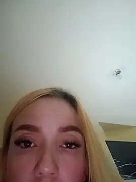 sara crushx online show from 03.23.25