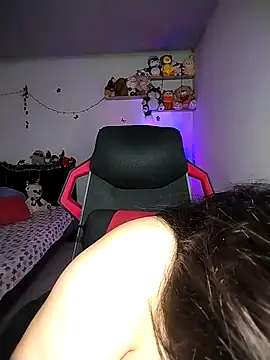 esmeralda jadees online show from 01.05.26