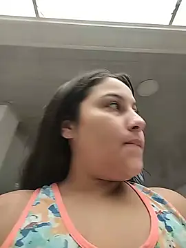 Snapshot of esmeralda_jadees chatting on 06.20.26 esmeralda jadees online show from 06.20.26