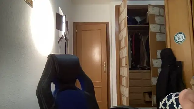 Snapshot of Martinassy chatting on 03.12.25 Martinassy online show from 03.12.25