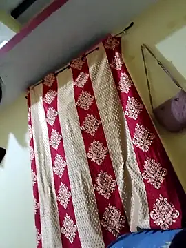 GraphicPriya2001 online show from 11.11.25