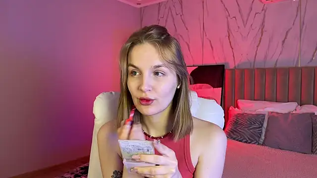  Vikky Moon  online show from 10.04.25