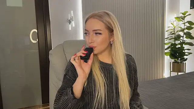 OhMyEmma online show from 11.13.25