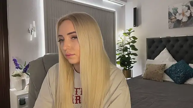 OhMyEmma online show from 12.04.25