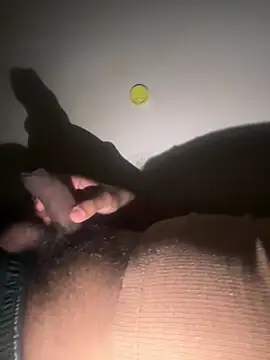 Snapshot of MIRTHICK2002 chatting on 03.20.25 MIRTHICK2002 online show from 03.20.25