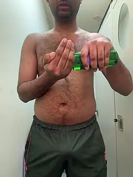 Snapshot of MIRTHICK2002 chatting on 10.07.25 MIRTHICK2002 online show from 10.07.25