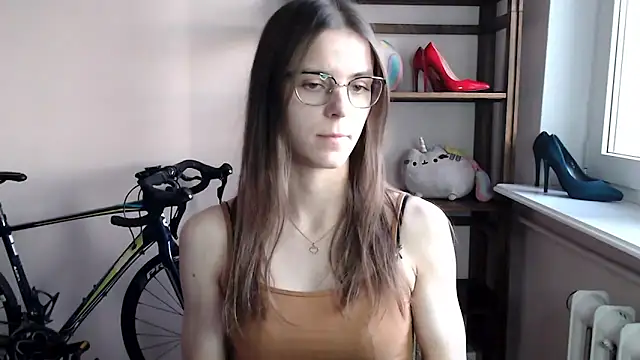 Snapshot of love_megi chatting on 12.19.25 love megi online show from 12.19.25