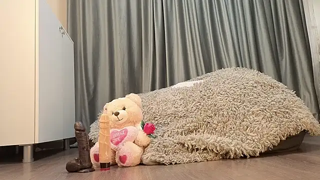 SunnyGlow online show from 11.12.25