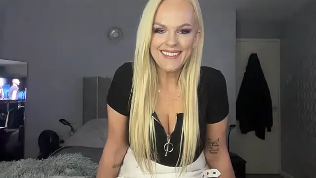 Snapshot of Funtime_FreyaX chatting on 03.16.25 Funtime FreyaX online show from 03.16.25