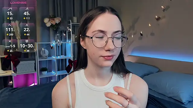 Kira mindnes online show from 03.16.25