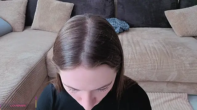 Snapshot of Kira_mindnes chatting on 04.19.26 Kira mindnes online show from 04.19.26