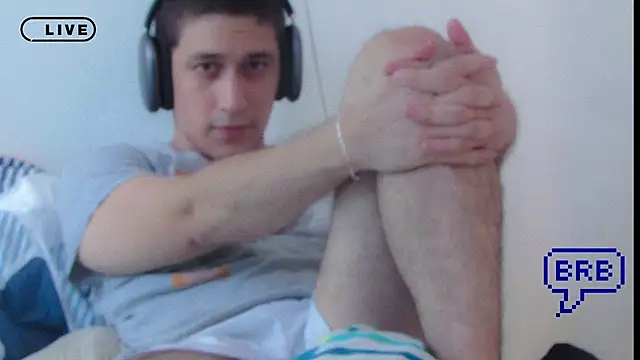 Snapshot of chicoinhibido chatting on 03.20.25 chicoinhibido online show from 03.20.25