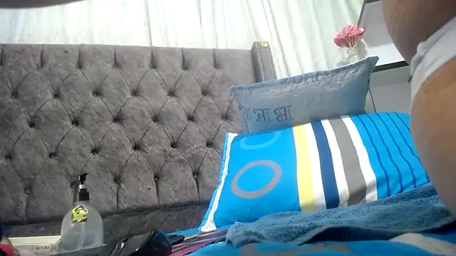 ANA-BULLOCK- online show from 09.30.25