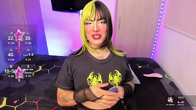 Snapshot of Sophie_whitexxx chatting on 04.21.26 Sophie whitexxx online show from 04.21.26