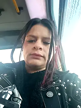 Mela-Hotlyn online show from 03.10.25