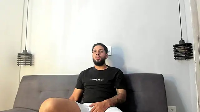 ASHLEY AND ASH online show from 09.12.25