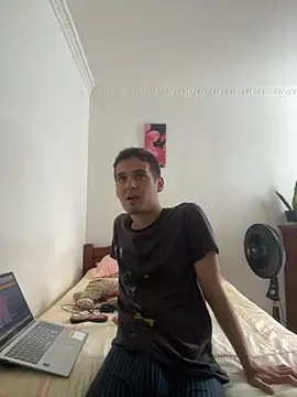 Thiagobb7 online show from 09.17.25