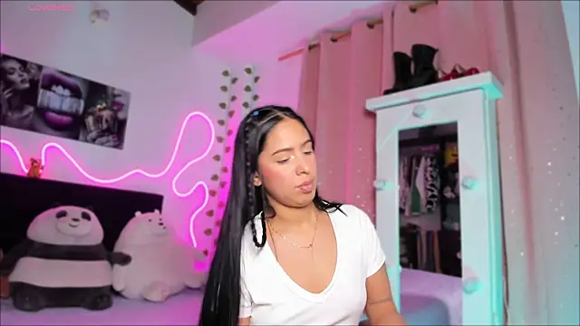 Vickysth online show from 10.13.25