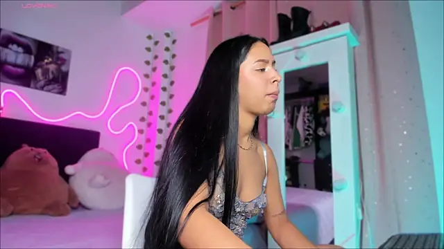 Vickysth online show from 10.17.25