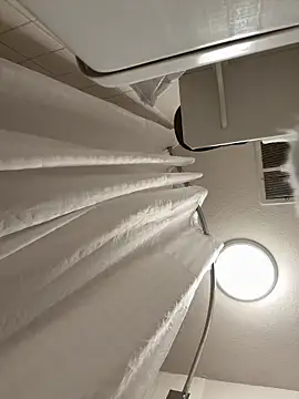 flores6cachondo9 online show from 12.17.25